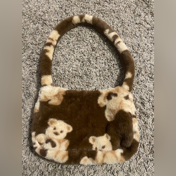 🌟Host Pick!!🌟Teddy Bear Fluffy Shoulder Bag. - Picture 2 of 6